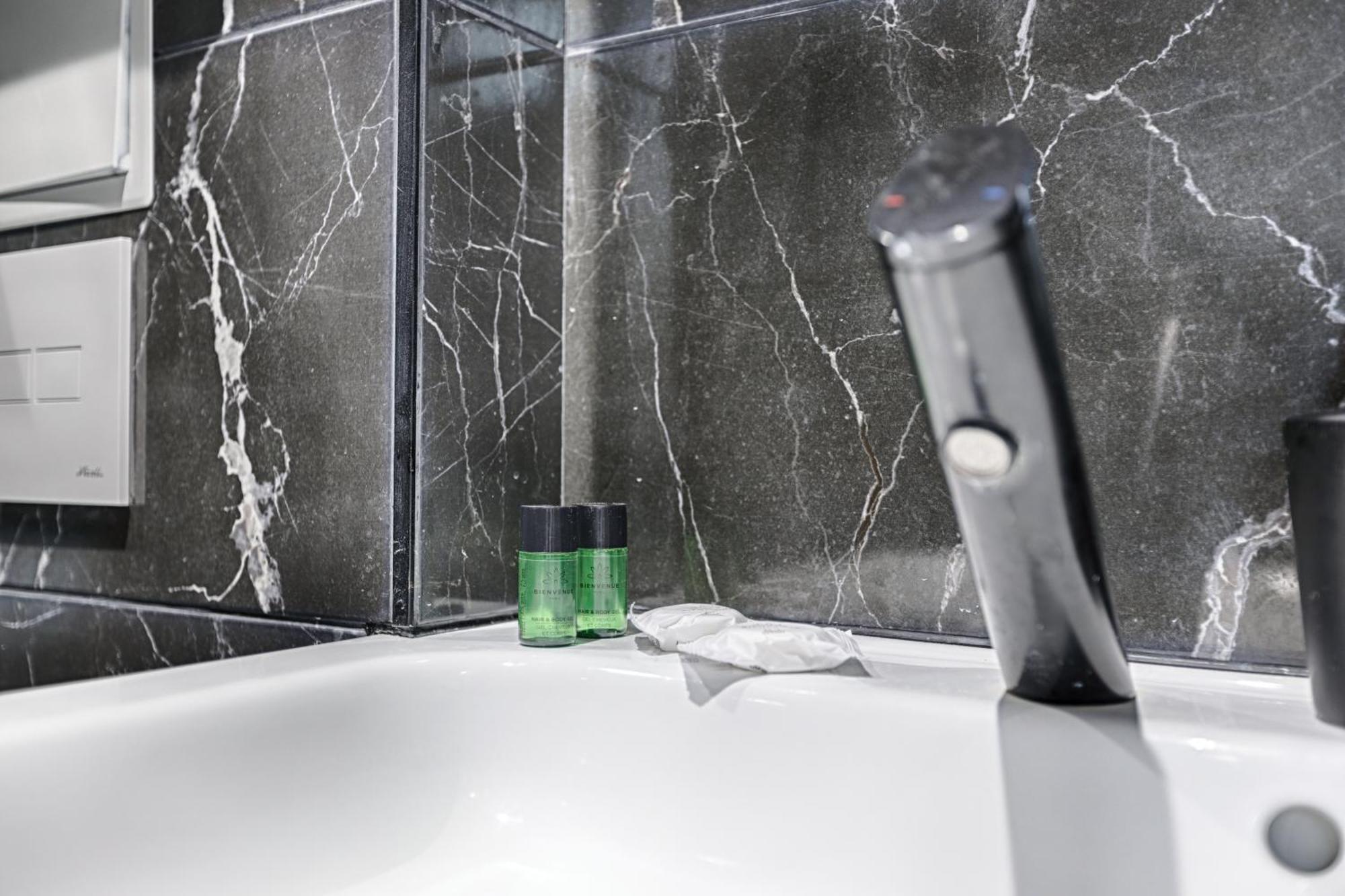 Mykeypers - Lovely Studio With Jacuzzi Paris Exterior photo